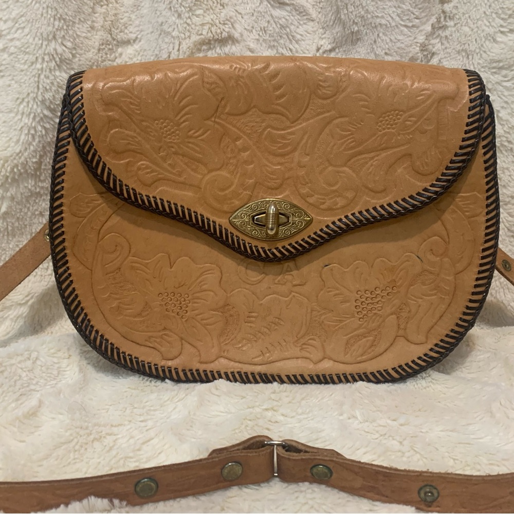 Elegant Tan Leather Embossed Shoulder Bag